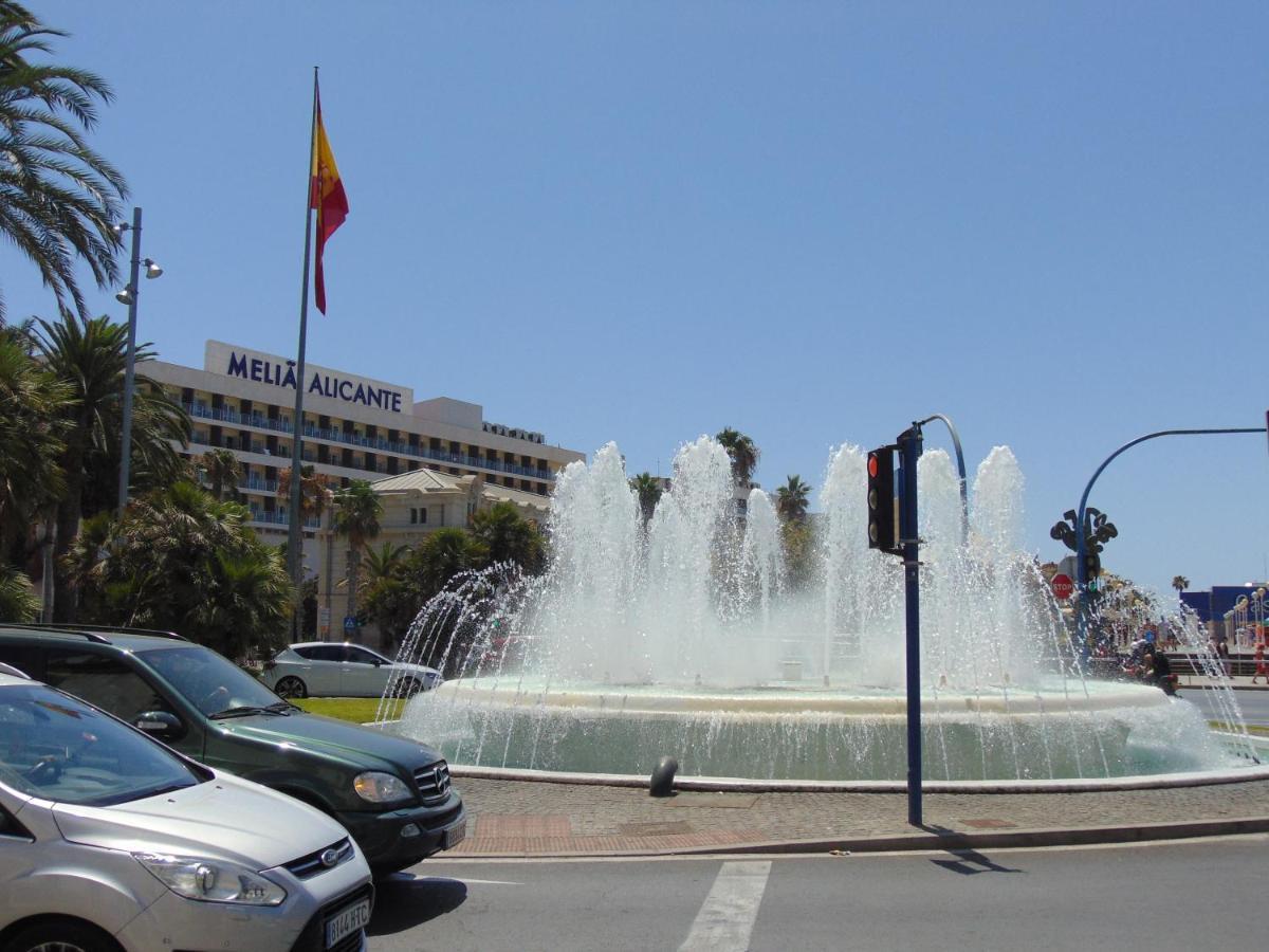 Apartamentos Playa Postiguet Alicante Kültér fotó