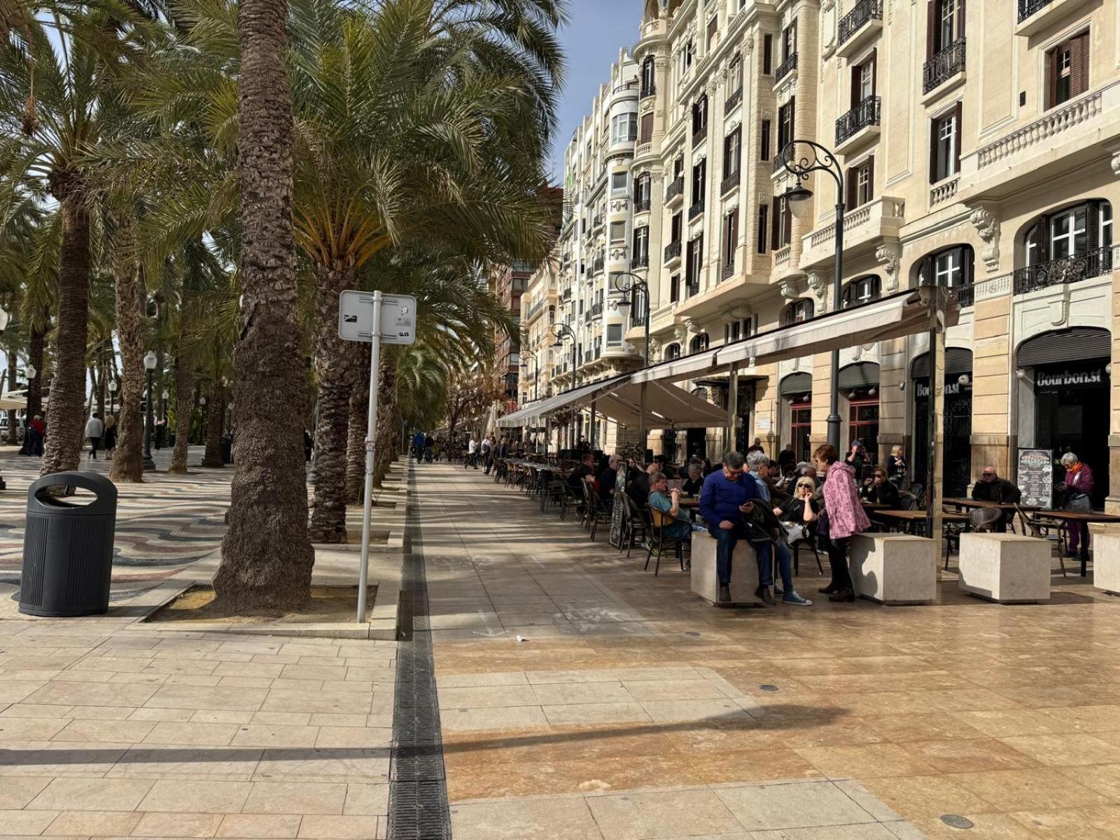 Apartamentos Playa Postiguet Alicante Kültér fotó
