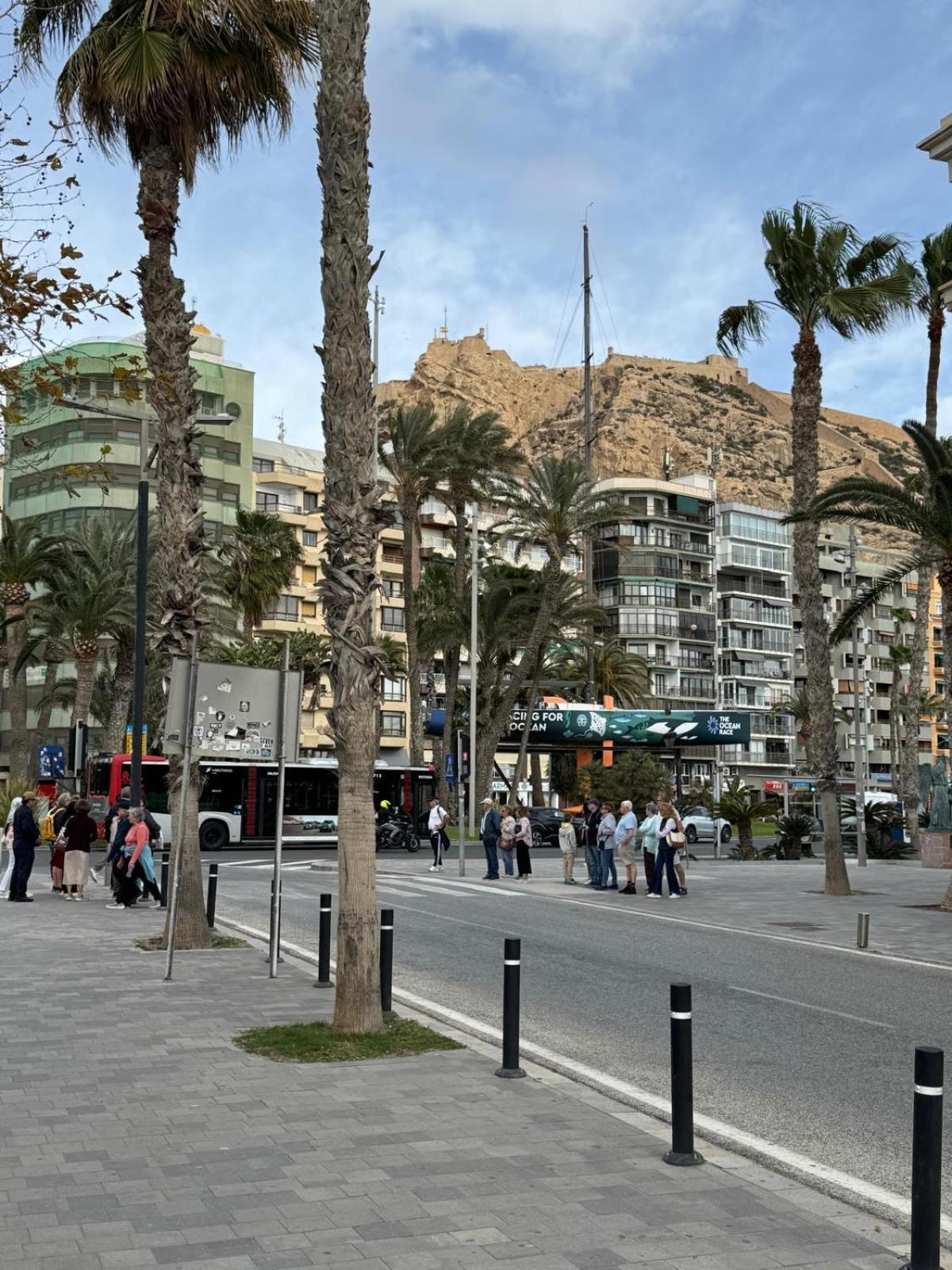 Apartamentos Playa Postiguet Alicante Kültér fotó