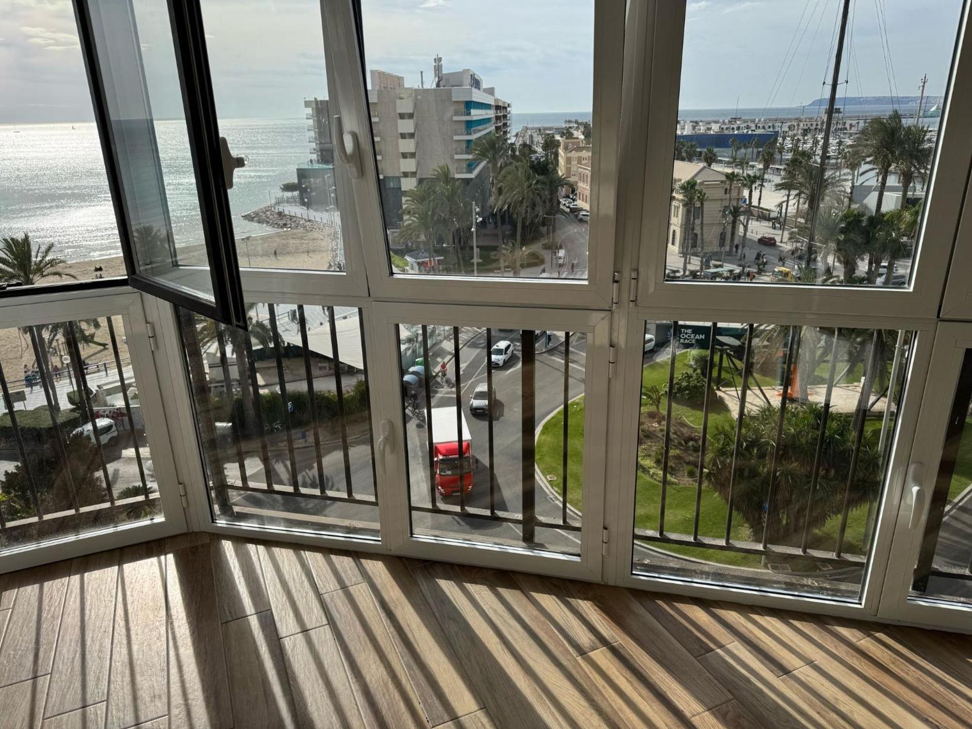 Apartamentos Playa Postiguet Alicante Kültér fotó